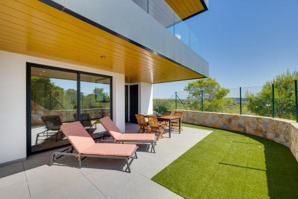 Sale of flat in Barrio Las Colinas Golf, Orihuela
thumbnail 2