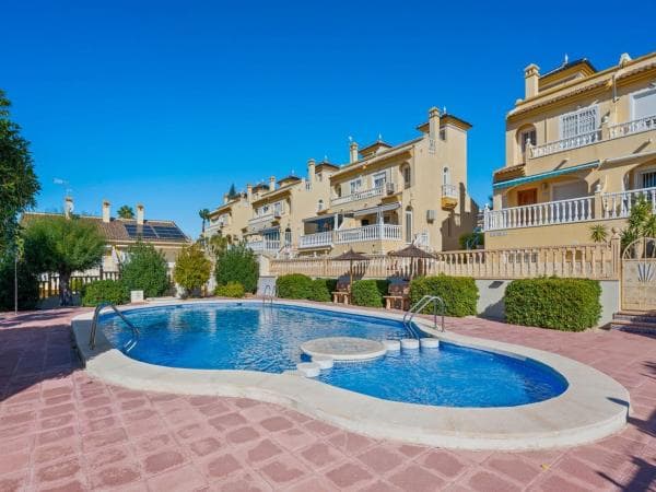Chalet pareado photo 3