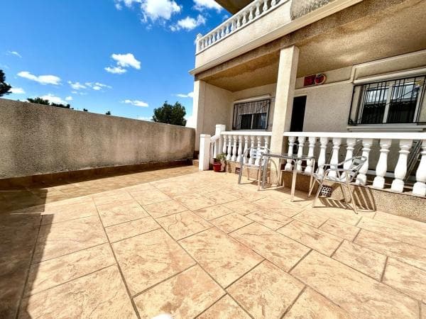Sale of flat in Calle la Traviata, 15 -1, Orihuela
thumbnail 1