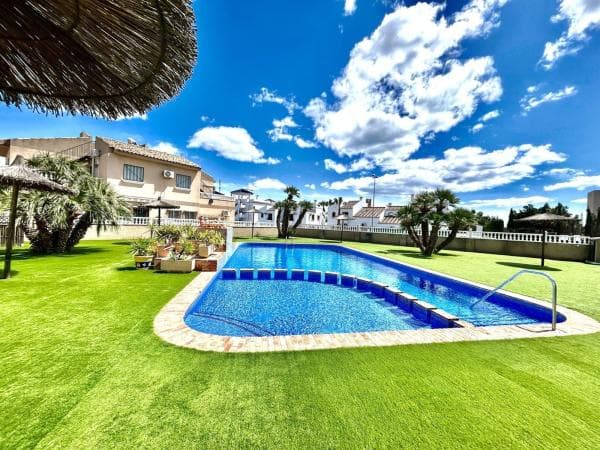 Sale of flat in Calle la Traviata, 15 -1, Orihuela
thumbnail 2