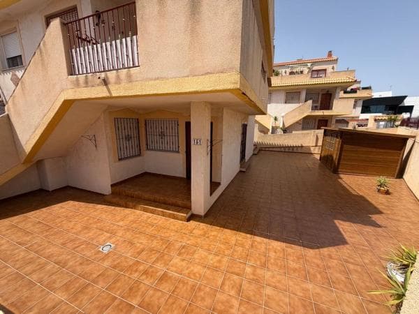 Sale of flat in Calle Ramón y Cajal, 1, Orihuela
photo 1