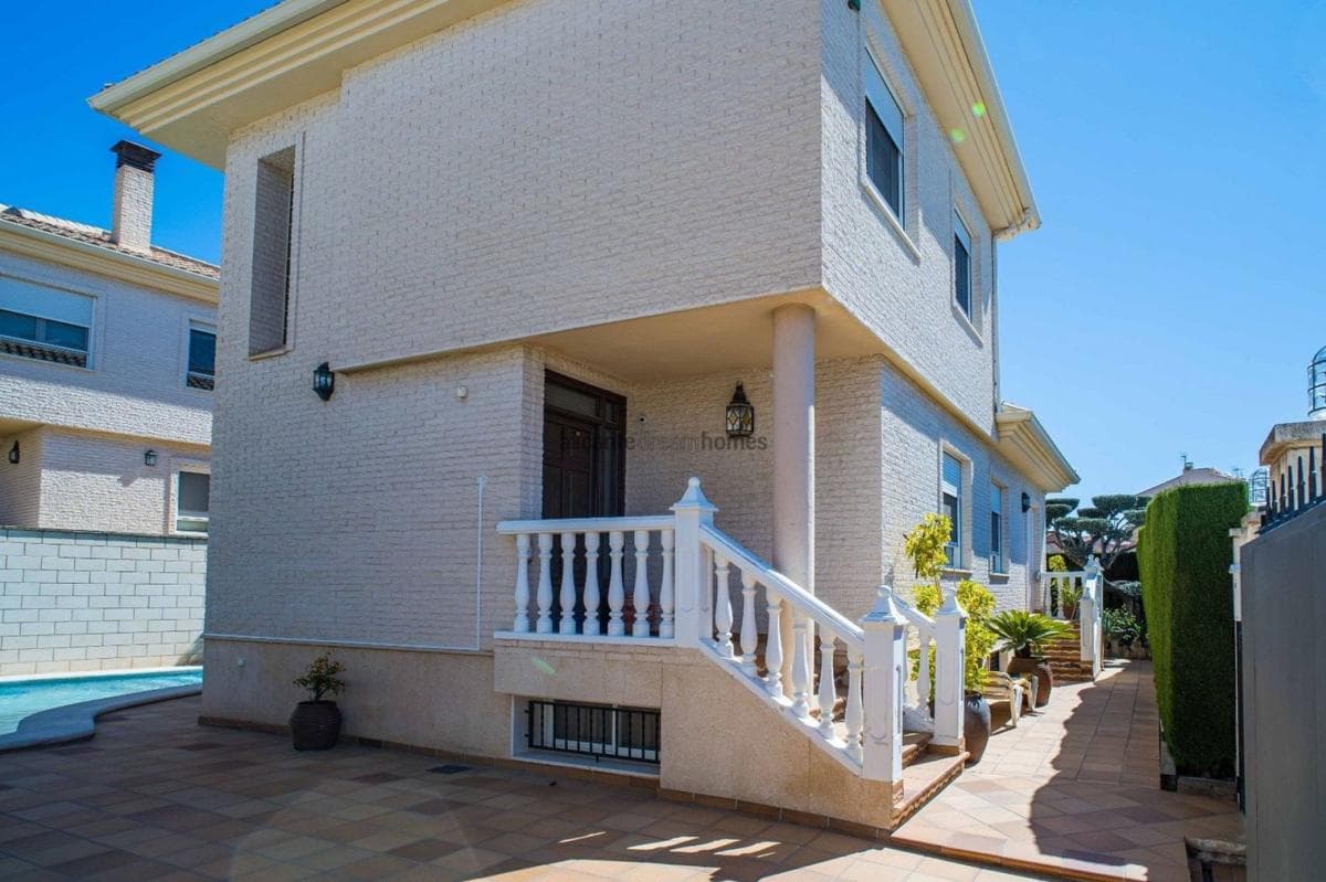 Venta de chalet independiente en Plaza Castelar - Mercado Central, Elda
photo 4