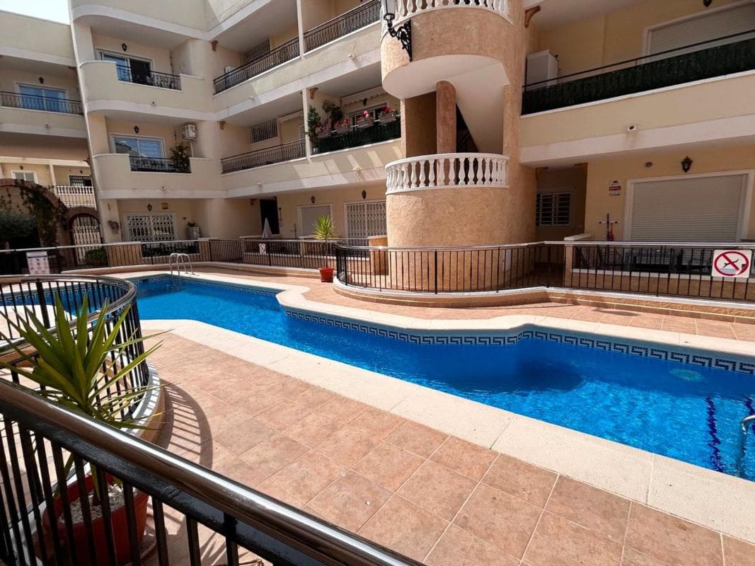 Venta de piso en Jacarilla, Jacarilla
photo 3