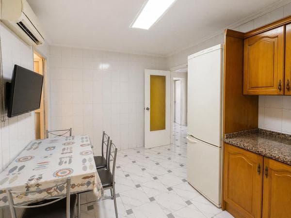Sale of flat in Calle Covadonga, Pilar de la Horadada
thumbnail 2