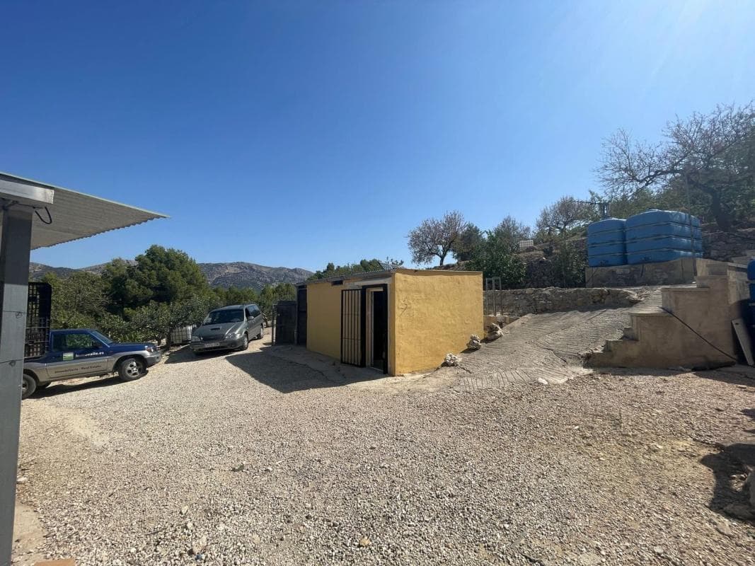 Property photo 4