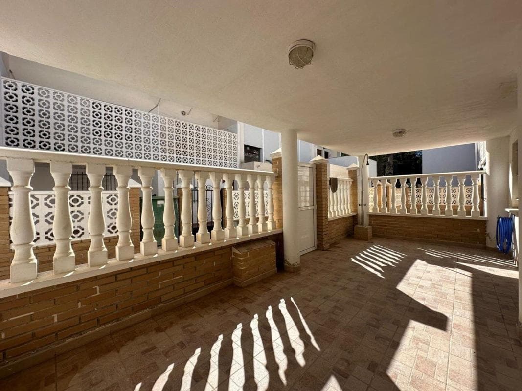 Venta de chalet adosado en Calle Rube Darío Cmor, 7 , Orihuela photo 5
