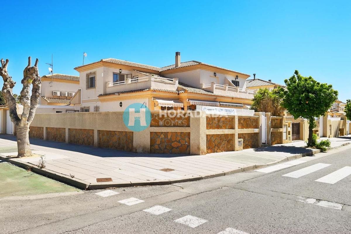 Propiedades en venta y alquiler en España photo 2
