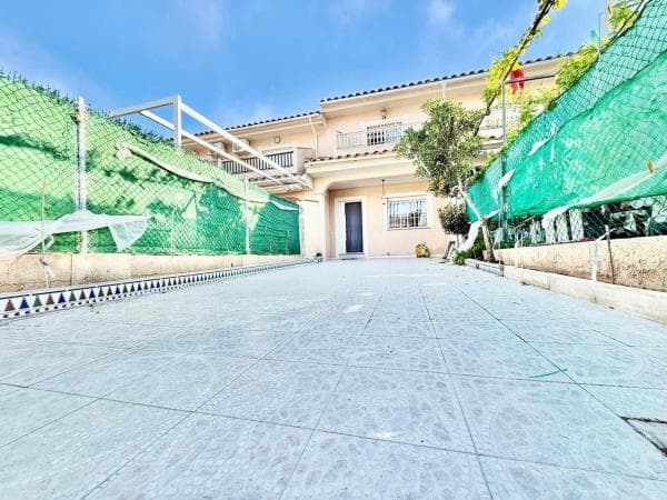 Chalet adosado en avenida Río Segura thumbnail 2