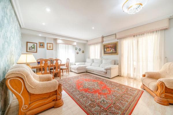 Chalet independiente en venta en Urbanizaciones, Guardamar del Segura
thumbnail 2