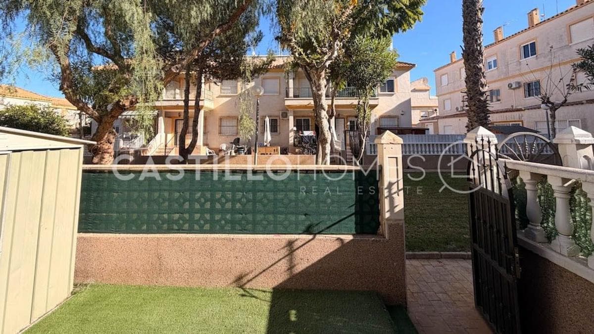 Venta de chalet independiente en Barrio Las Filipinas, Orihuela
photo 3