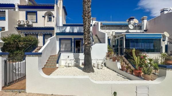 Chalet pareado photo 1