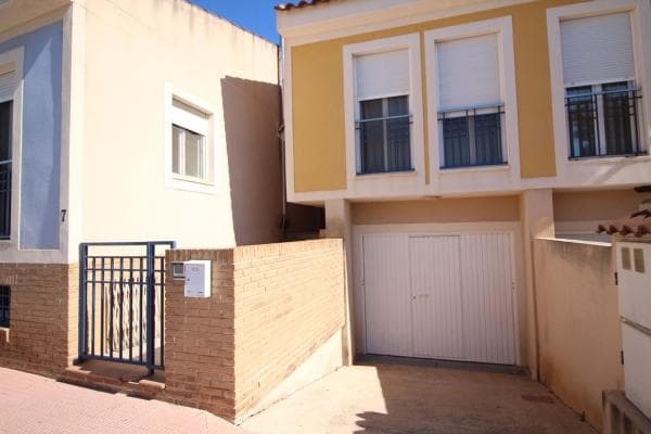 Chalet pareado photo 1