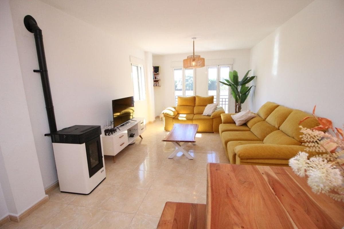 Properties for sale and rent in Spain photo 2