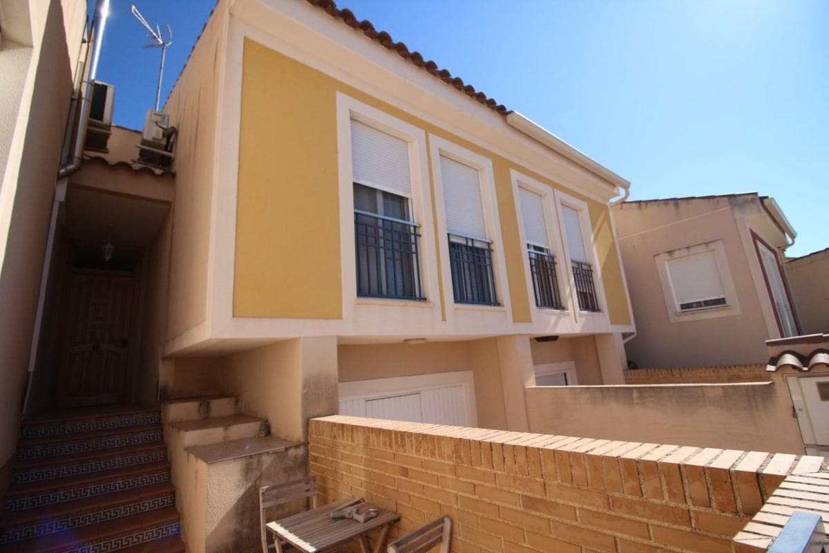 Properties for sale and rent in Spain photo 5