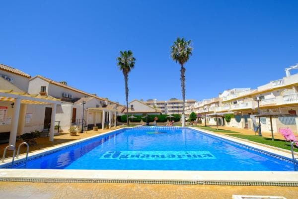 Sale of flat in Barrio Aguamarina, Orihuela
thumbnail 2