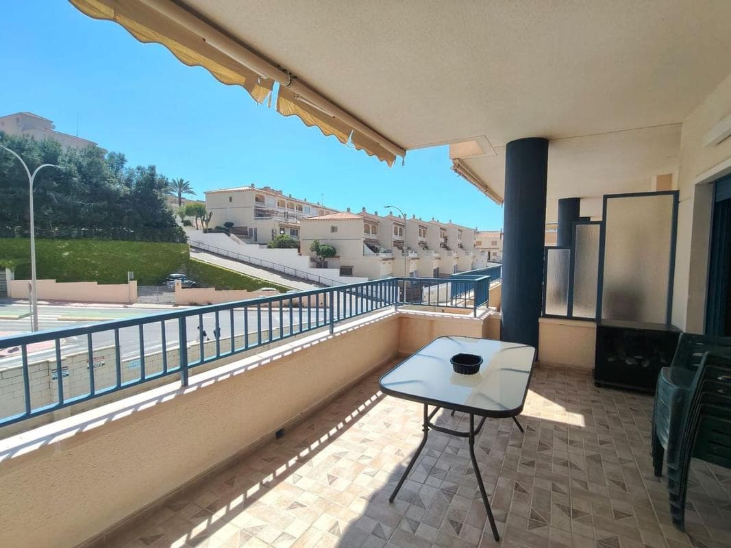 Venta de piso en Calas de Santiago Bernabeu, Santa Pola
photo 2