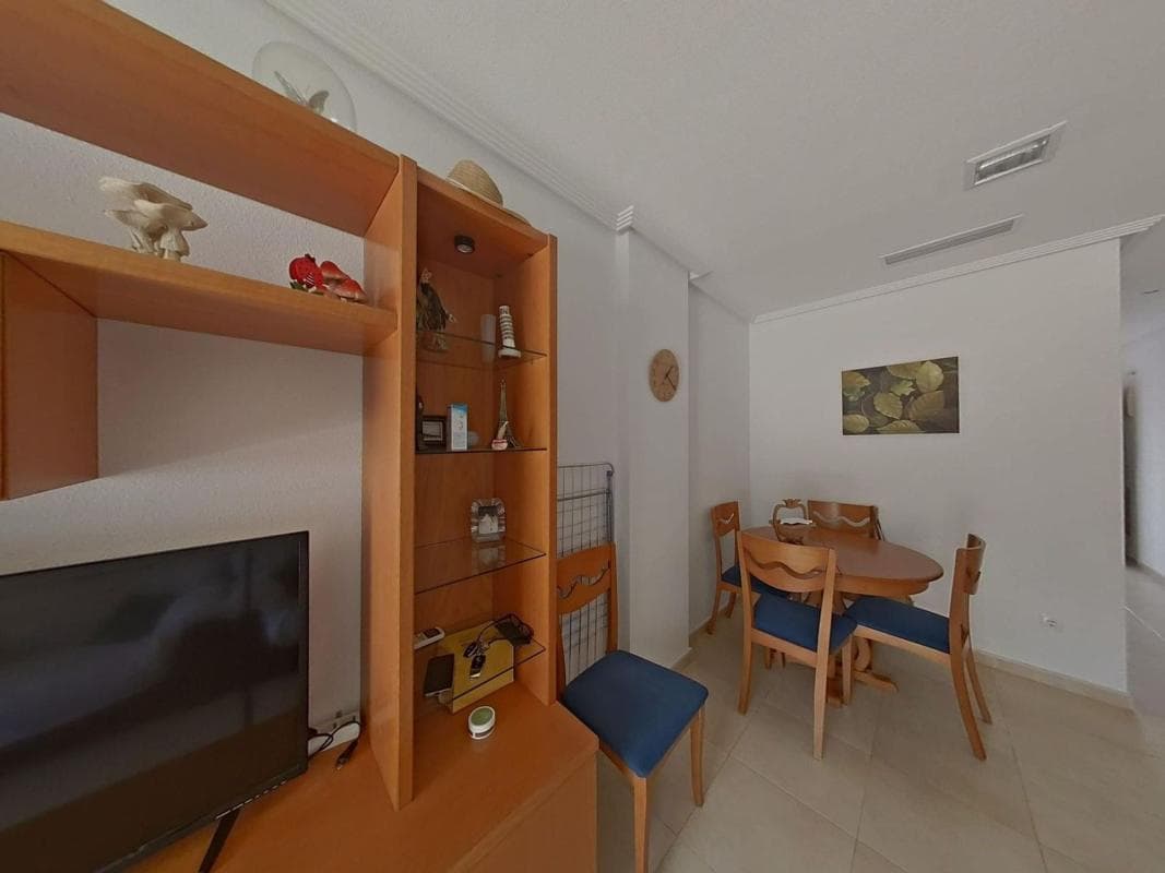 Venta de piso en Calas de Santiago Bernabeu, Santa Pola
photo 4
