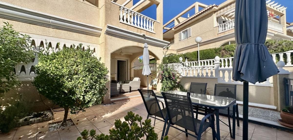 Venta de piso en Calle Pino Piñonero, 35, Orihuela
photo 4