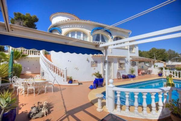 Chalet independiente en venta en Cala Advocat - Baladrar, Benissa
photo 1