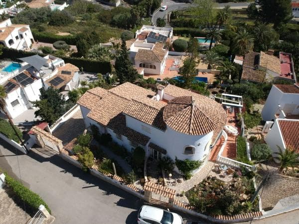 Chalet independiente en venta en Cala Advocat - Baladrar, Benissa
thumbnail 1