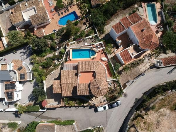 Chalet independiente en venta en Cala Advocat - Baladrar, Benissa
thumbnail 2
