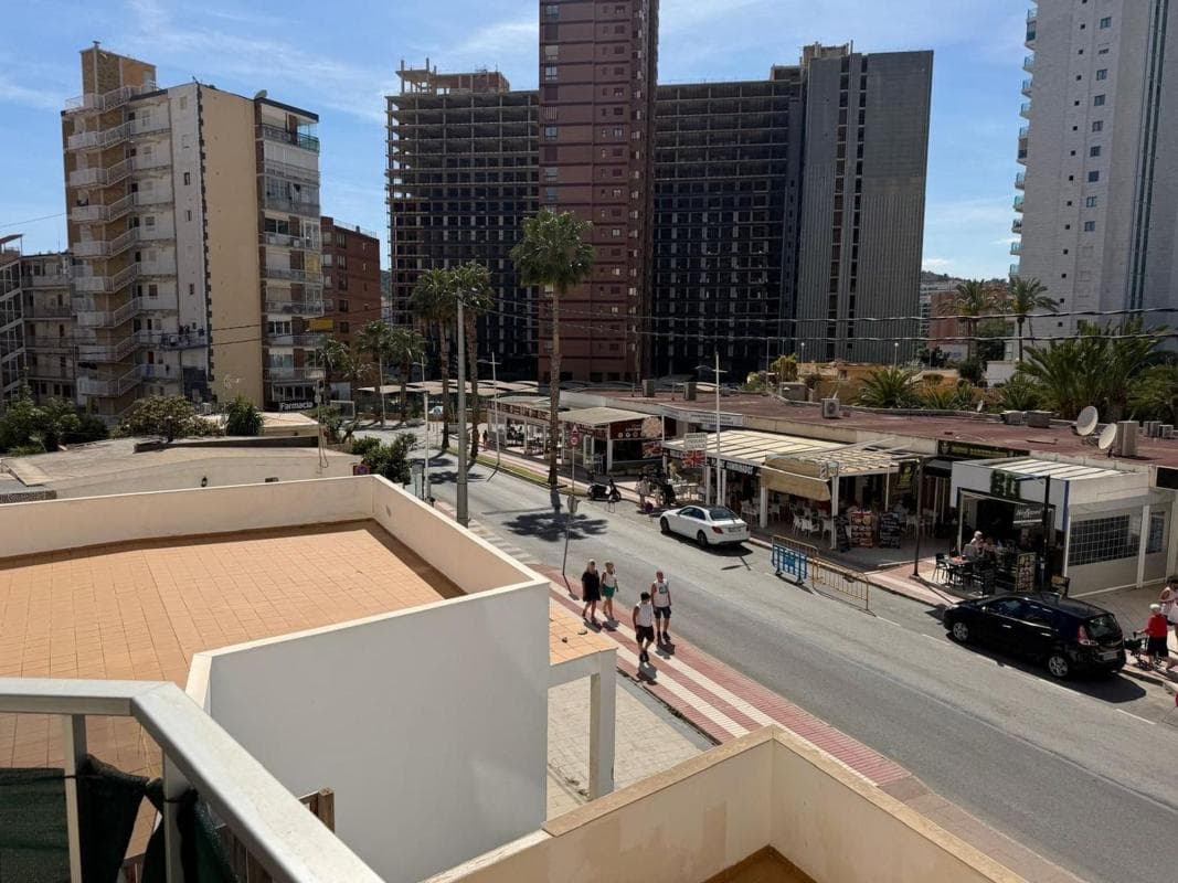Venta de piso en Playa de Poniente, Benidorm
photo 2
