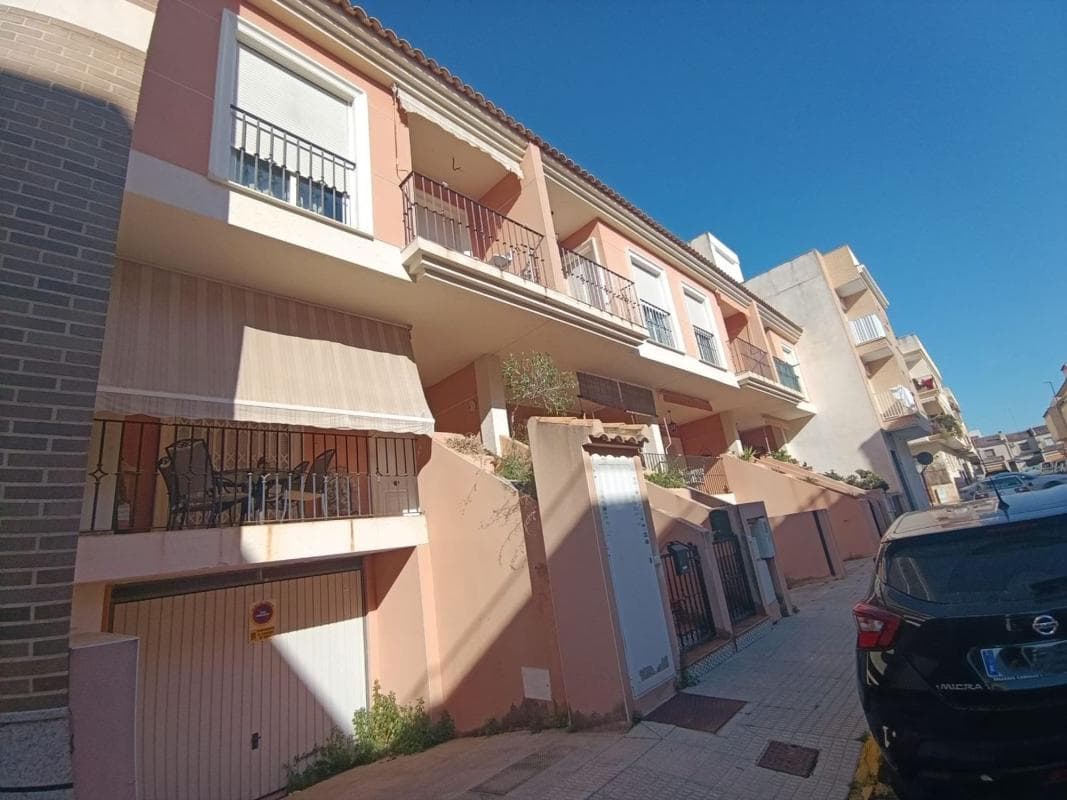 Propiedades en venta y alquiler en España photo 2