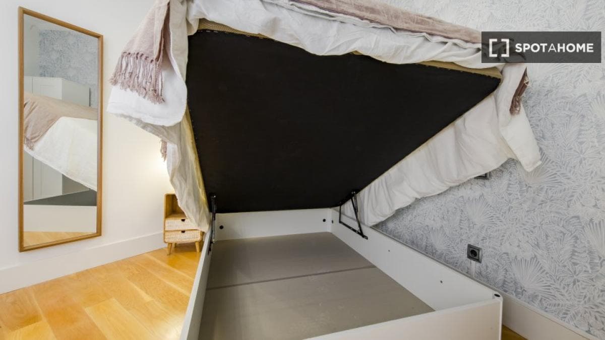 Properties for sale and rent in Spain photo 5