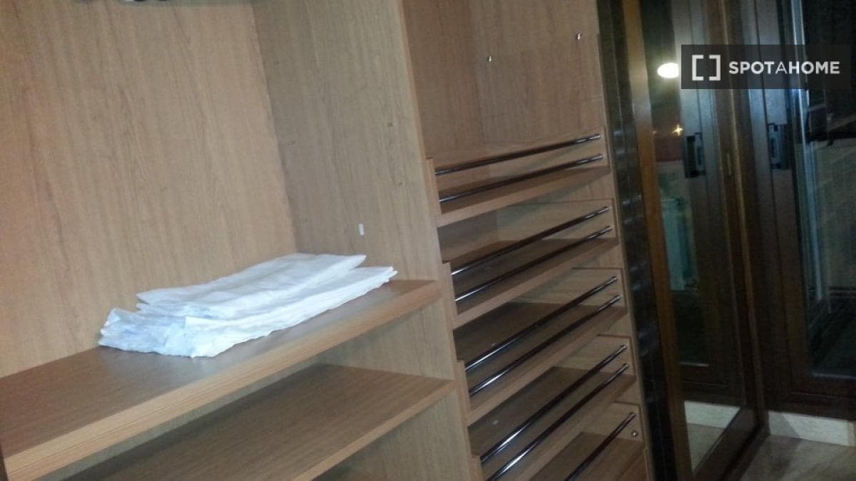 Properties for sale and rent in Spain photo 5