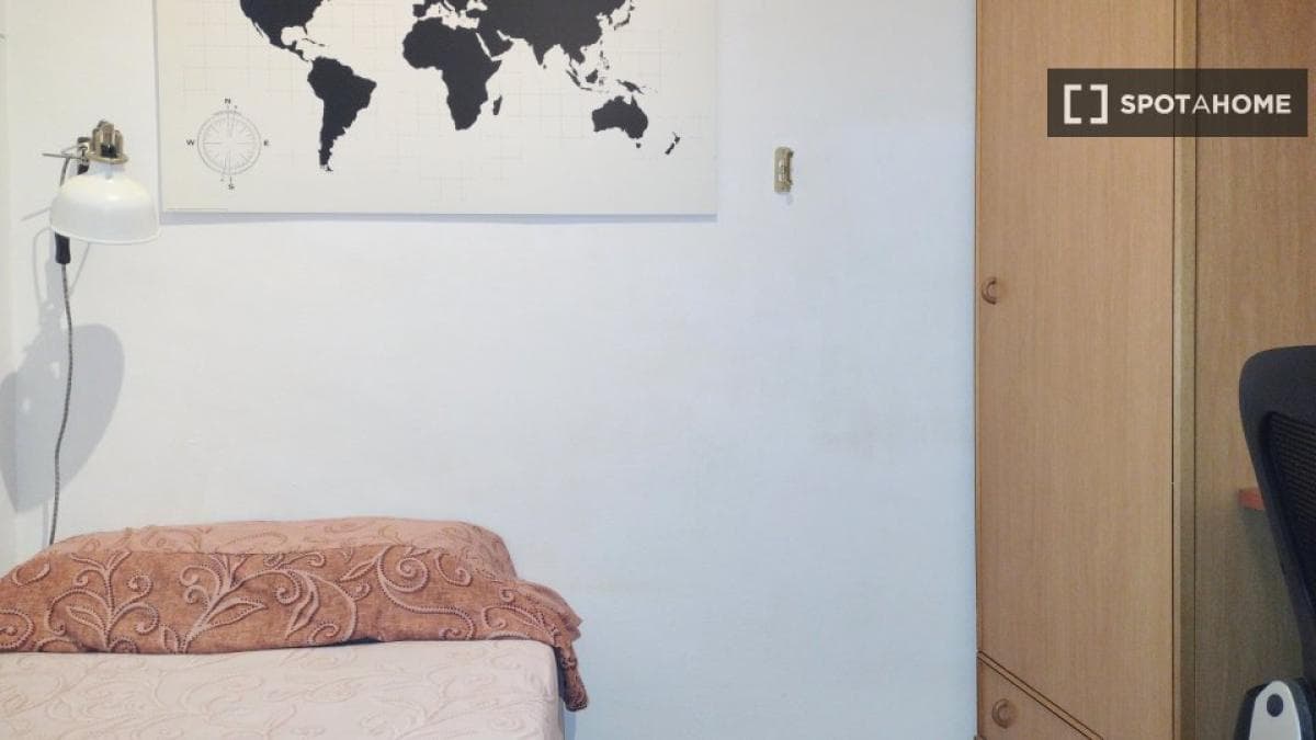 Properties for sale and rent in Spain photo 2