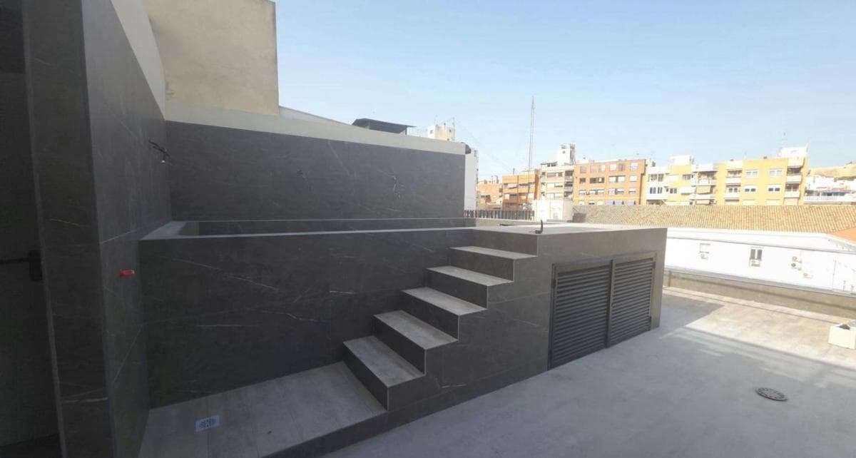 Venta de piso en Calle Díaz Moreu, Alicante / Alacant
photo 2
