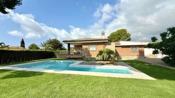 Casa independiente photo 1