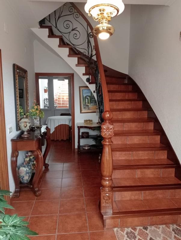 Propiedades en venta y alquiler en España photo 2