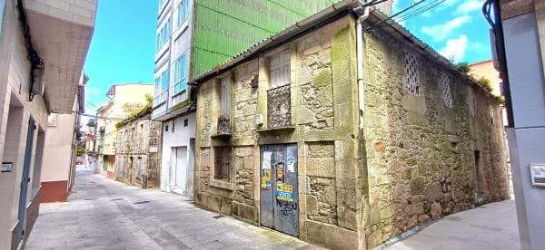 Casa independiente en calle Rafael Calleja photo 1