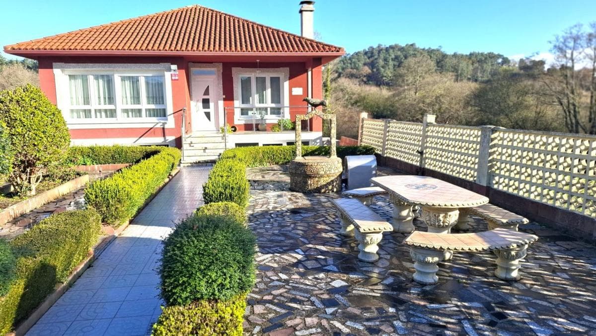 Venta de chalet independiente en Laracha, Laracha
photo 3