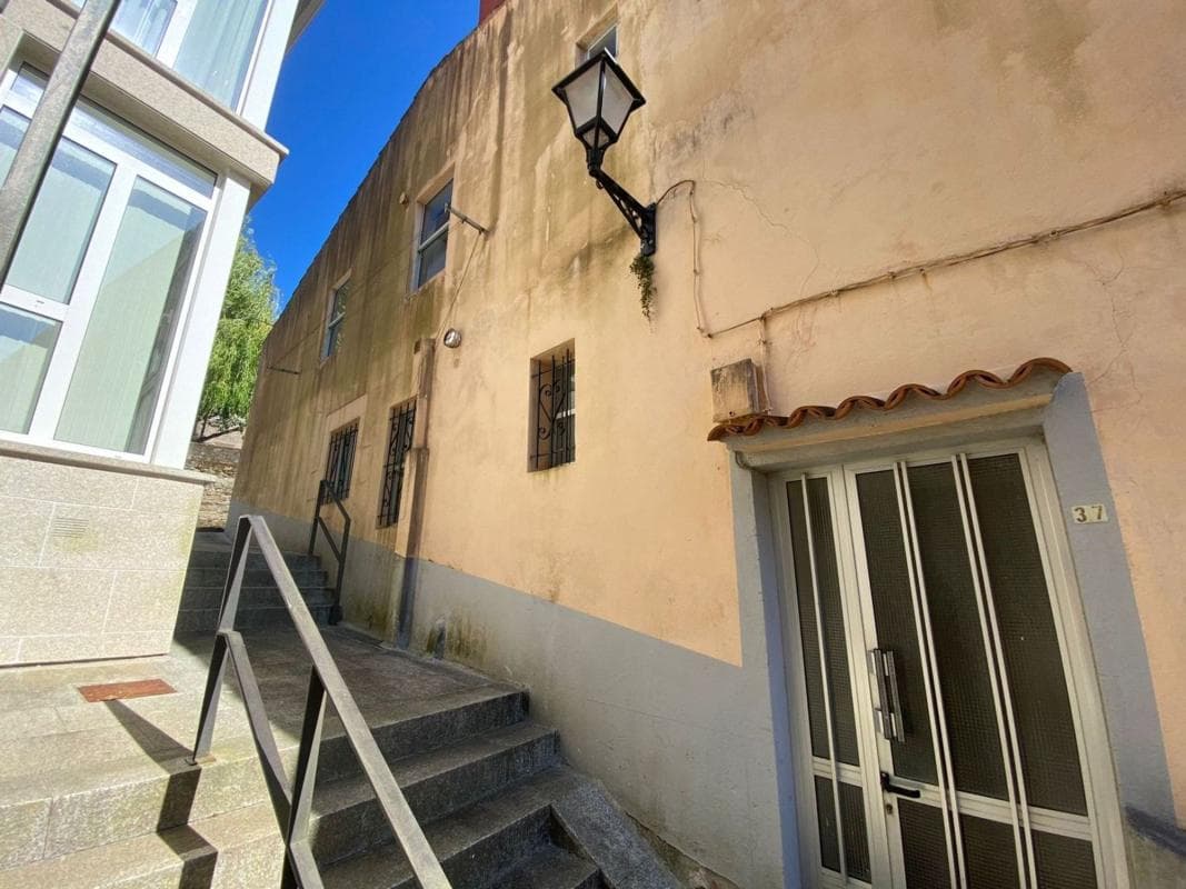 Venta de chalet adosado en Calle Rafael Juan, 41 , Corcubion photo 4