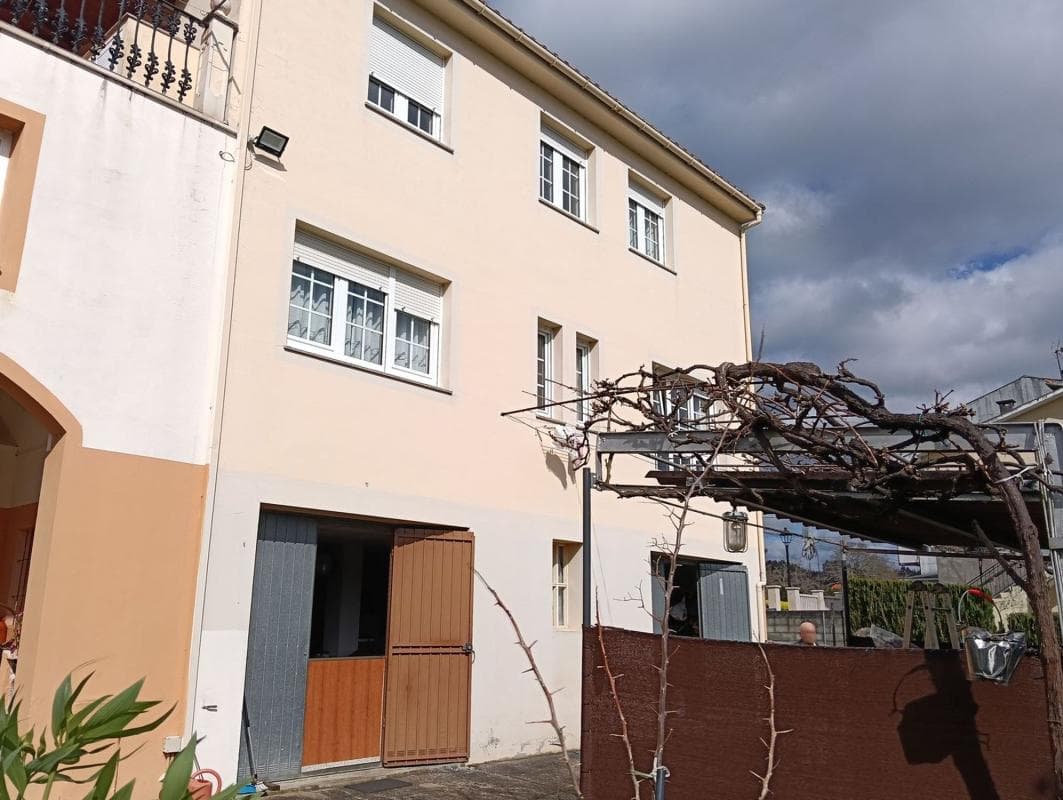 Sale of independent chalet in Frais, Oza-Cesuras
photo 3