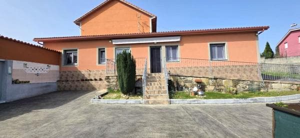 Chalet pareado en Lugar Pulo photo 1