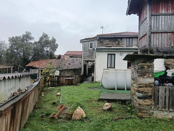 Chalet adosado en Quintela photo 3