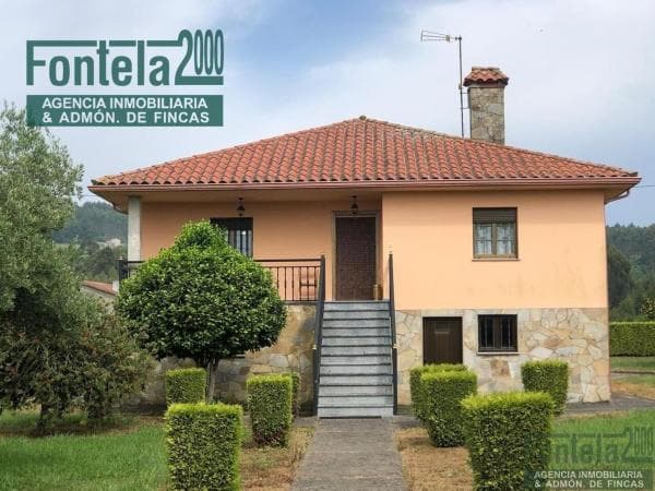 Casa independiente en calle Lugar Carres thumbnail 1