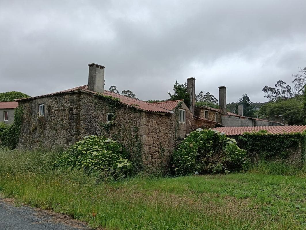 Venta de chalet adosado en Xafeita , Vilasantar photo 4