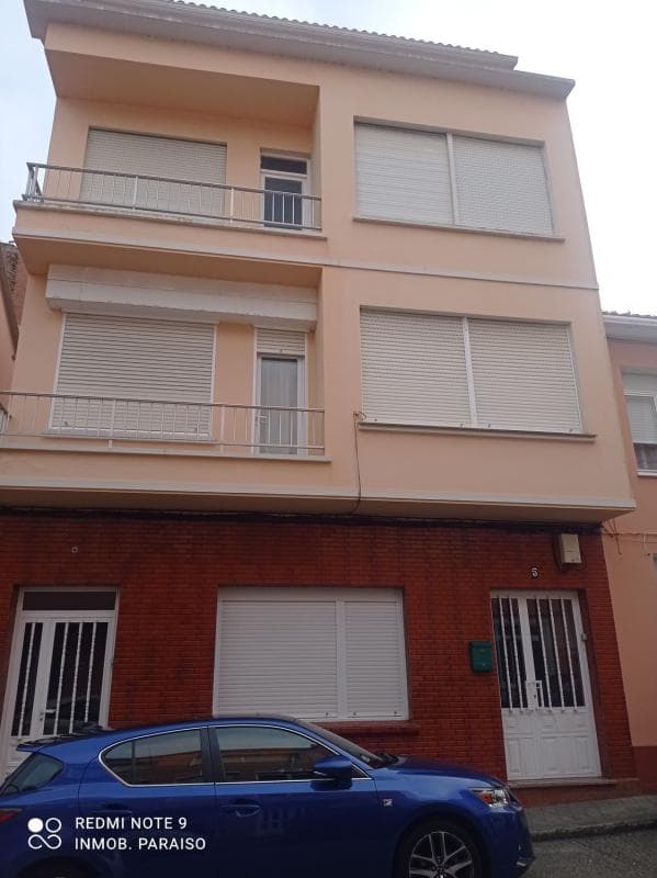 Venta de chalet adosado en RU ROSALIA CASTRO , Cariño photo 2