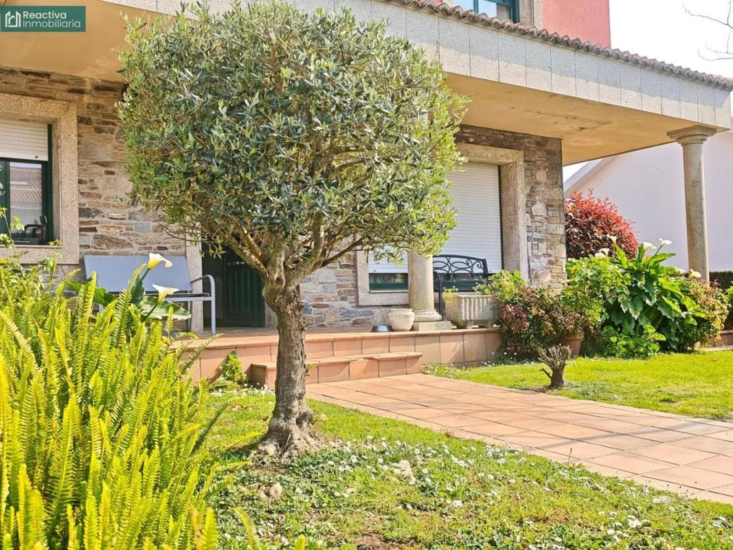 Venta de chalet independiente en Calle Fonte do Briso, Teo
photo 2