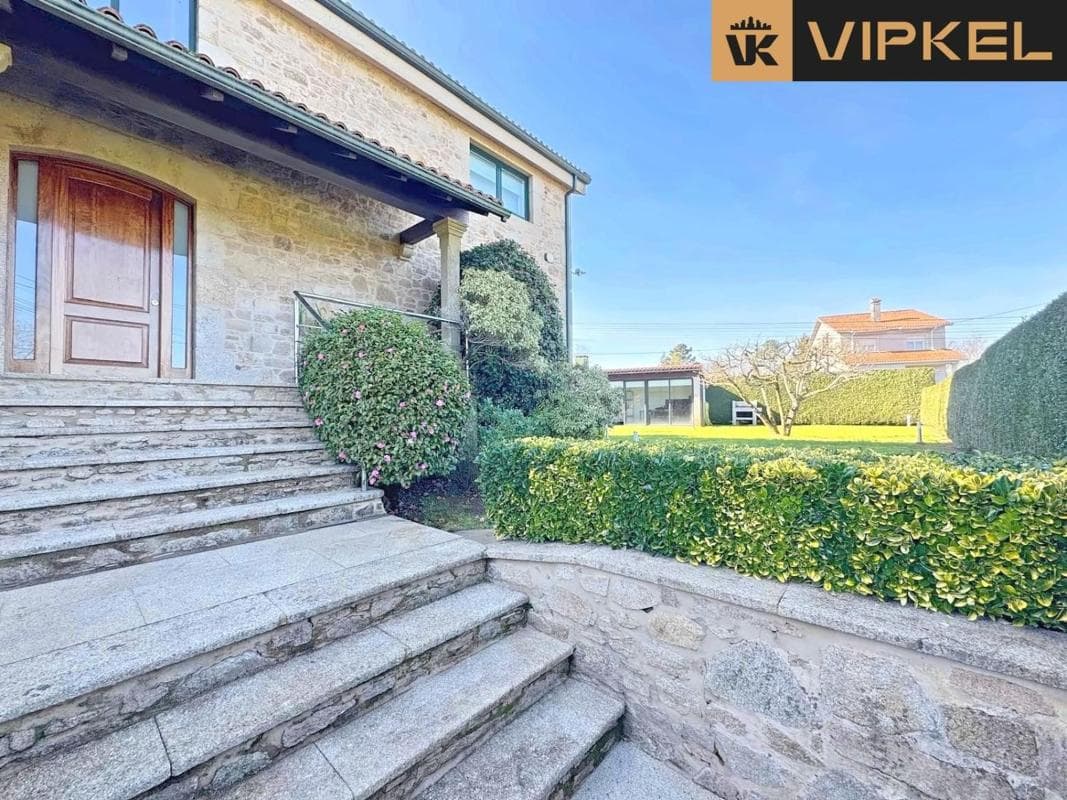 Venta de chalet independiente en LG PENA, Santiago de Compostela
photo 3