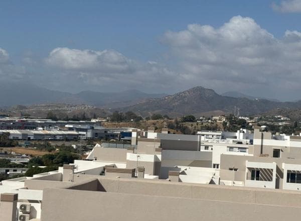 Venta de piso en Barrio Rodeo Alto-Guadaiza-La Campana, Marbella
photo 1