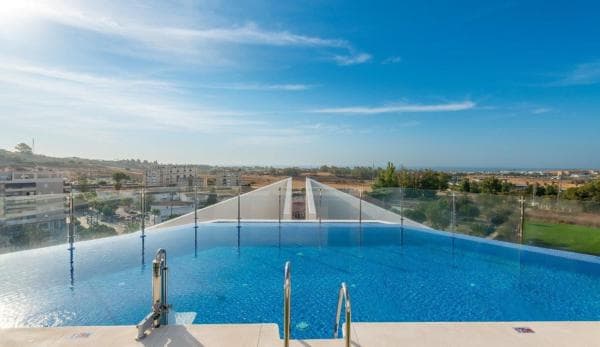Venta de piso en Barrio Rodeo Alto-Guadaiza-La Campana, Marbella
thumbnail 1