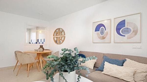 Sale of flat in Calle Relenguillo, Benalmádena
thumbnail 1