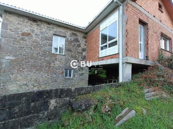Chalet independiente en venta en Castro, Rois
thumbnail 2