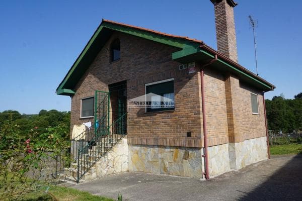 Chalet independiente en venta en Toques, Toques
photo 1