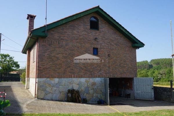 Chalet independiente en venta en Toques, Toques
thumbnail 2